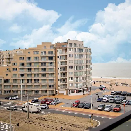 Sophisticated In Wiith A Sea View